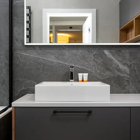 Forest Club Kabaty By Renters Prestige Appartement