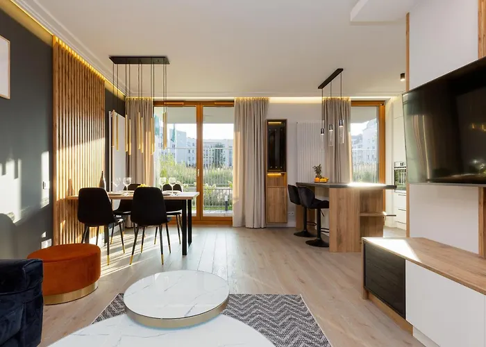 Forest Club Kabaty By Renters Prestige 바르샤바