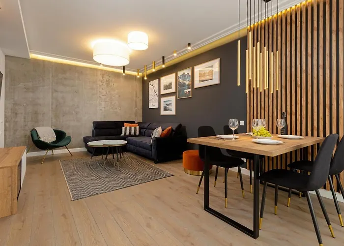 Forest Club Kabaty By Renters Prestige 바르샤바