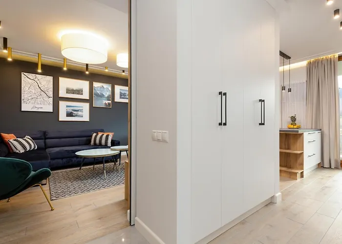 아파트 Forest Club Kabaty By Renters Prestige 바르샤바