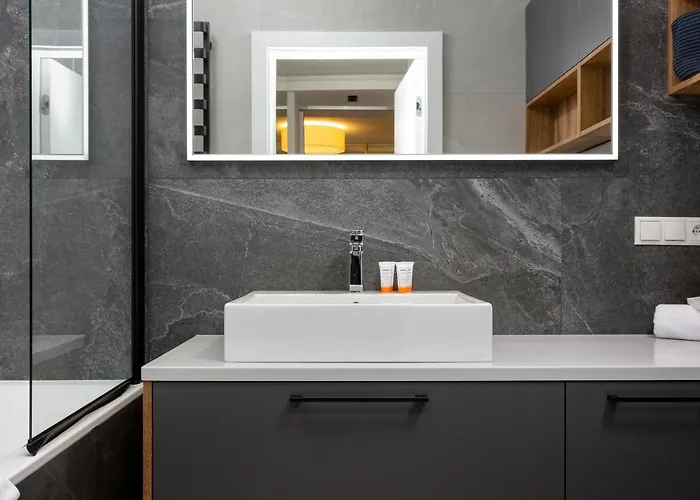 Forest Club Kabaty By Renters Prestige 아파트