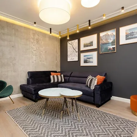 Forest Club Kabaty By Renters Prestige * Warschau