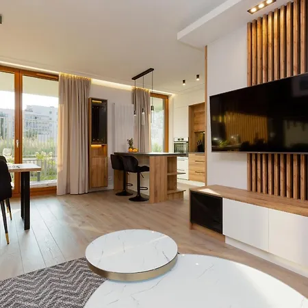 Lägenhet Forest Club Kabaty By Renters Prestige