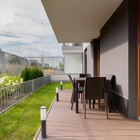 Apartment Forest Club Kabaty By Renters Prestige Warsaw
