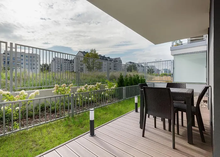 Forest Club Kabaty By Renters Prestige * 바르샤바