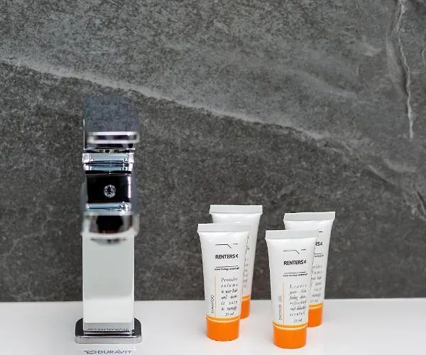 Forest Club Kabaty By Renters Prestige * 바르샤바