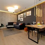 Forest Club Kabaty By Renters Prestige Varşova