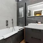 Forest Club Kabaty By Renters Prestige Daire
