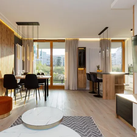Forest Club Kabaty By Renters Prestige Varšava